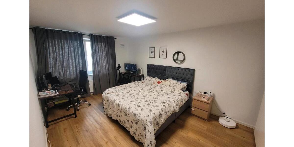 Etagenwohnung Hanau Großauheim - 3 Zimmer, 93 m&sup2;, 1.300&euro; | Angebot:25831936