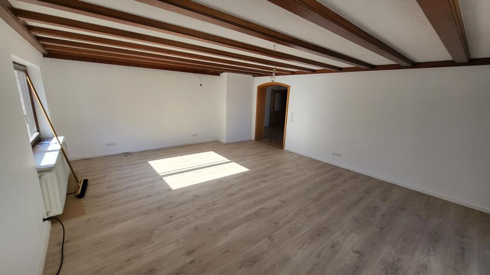 Etagenwohnung Linsengericht - 3.5 Zimmer, 120 m&sup2;, 1.100&euro; | Angebot:26649777