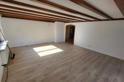 Wohnung Linsengericht - 3.5 Zimmer, 120 m&sup2;, 1.100&euro; | Angebot:26649777