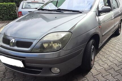 Renault Scenic 121.000 km 1.000 &euro; hainburg 63512