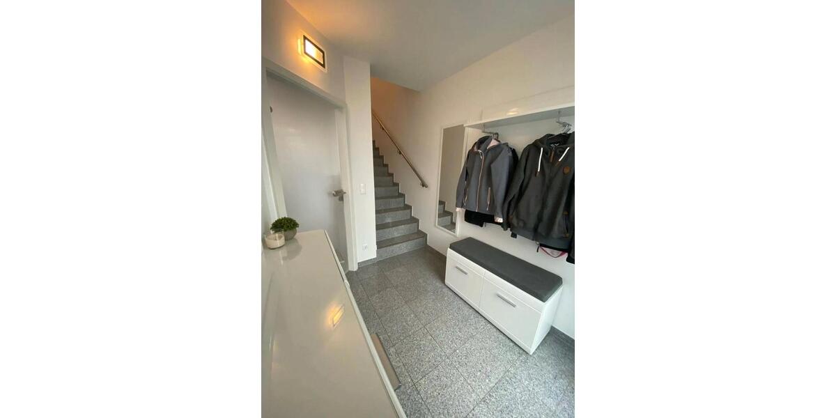 Reihenhaus Hanau Lamboy - 3 Zimmer, 81 m&sup2;, 380.000&euro; | Angebot:27189804