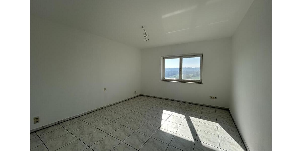 Erdgeschoßwohnung Erlenbach am Main - 3 Zimmer, 116 m&sup2;, 1.150&euro; | Angebot:26000068