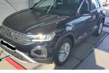 VW T-Roc 23.609 km 19.280 &euro; Hanau 63452