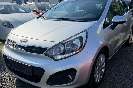 Kia Rio 221.450 km 3.450 &euro; Mühlheim am Main 63165