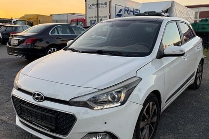 Hyundai i20 88.239 km 7.500 &euro; Dietzenbach 63128