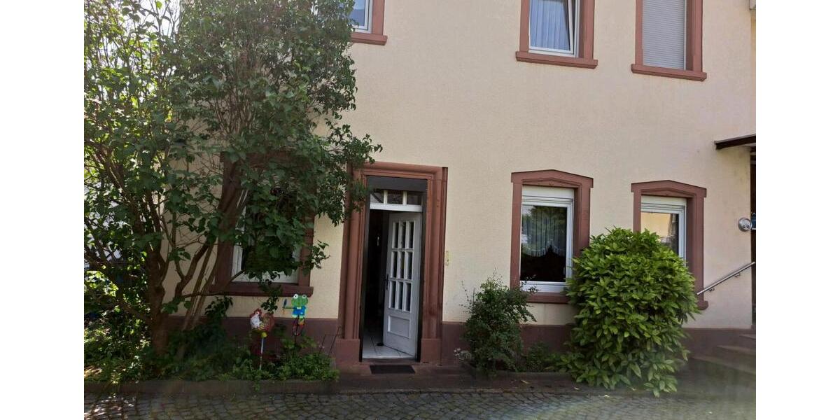 Einfamilienhaus Freigericht - 8 Zimmer, 200 m&sup2;, 395.000&euro; | Angebot:26592271