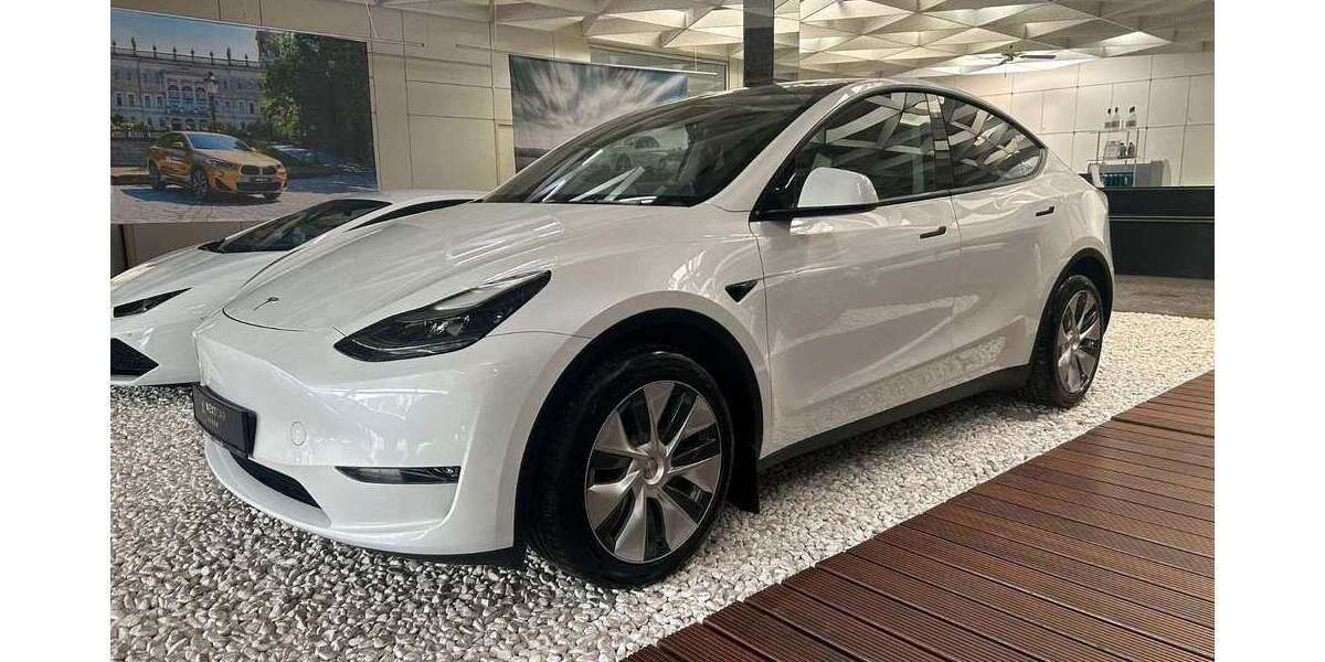 Tesla Model Y 28.382 km 36.950 &euro; Dieburg 64807
