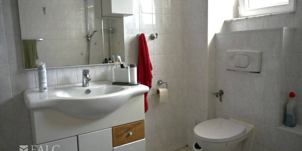 Etagenwohnung Obernburg am Main Obernburg - 4 Zimmer, 96 m&sup2;, 279.000&euro; | Angebot:25836935