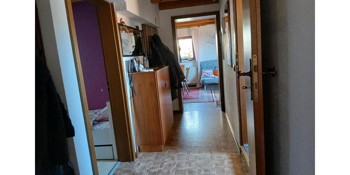 Dachgeschoßwohnung Frammersbach - 3 Zimmer, 85 m&sup2;, 1.100&euro; | Angebot:26326653