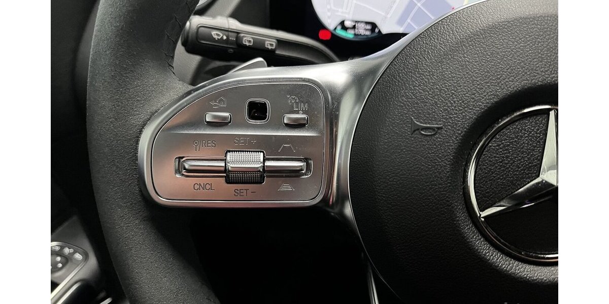 Mercedes-Benz EQA 350 4Matic AMG NIGHT-DISTRONIC-KAMERA-20´´ 38.659 km 34.499 &euro; Groß-Umstadt 64823