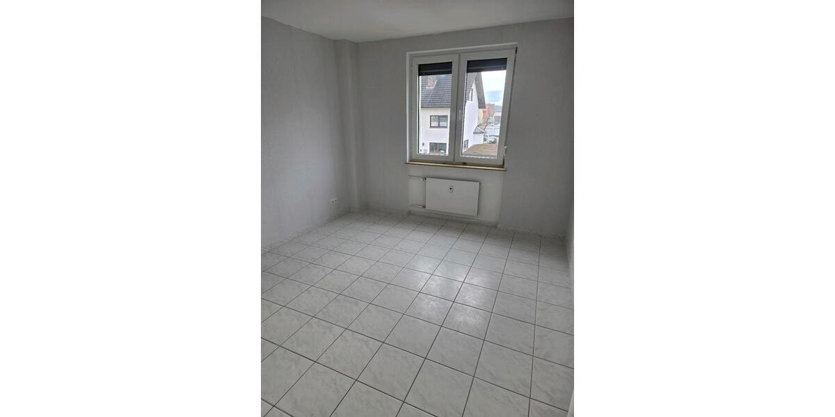 Etagenwohnung Aschaffenburg Damm - 4 Zimmer, 101 m&sup2;, 335.000&euro; | Angebot:25293667