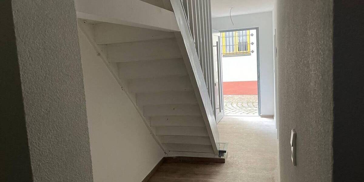 Einfamilienhaus Obernburg a.Main Obernburg - 8 Zimmer, 180 m&sup2;, 299.000&euro; | Angebot:25798628