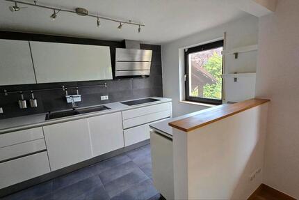 Wohnung Hausen - 2 Zimmer, 104 m&sup2;, 950&euro; | Angebot:26238959