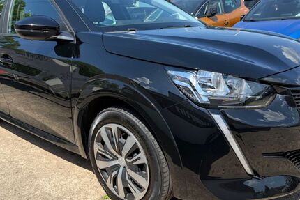 Peugeot 208 81.000 km 13.490 &euro; Mainaschaff 63814