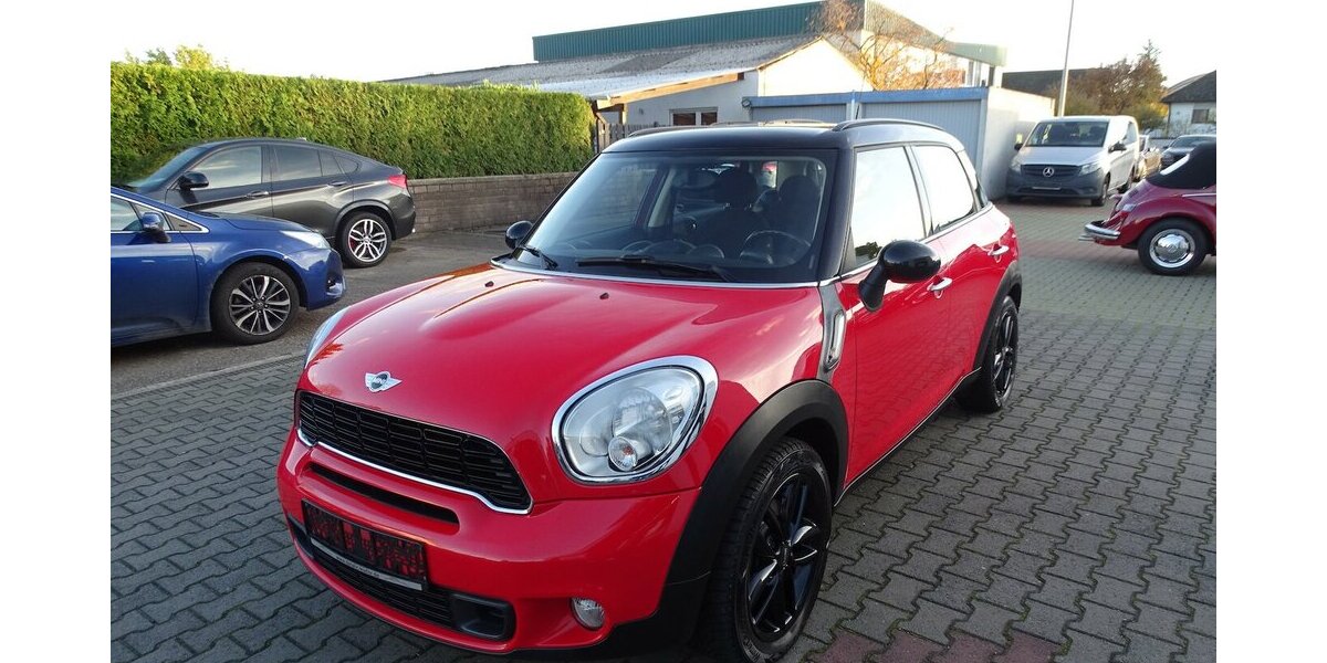 Mini Cooper SD Countryman All4 Cooper SD All4 Automatik 154.582 km 7.990 &euro; Rodgau 63110
