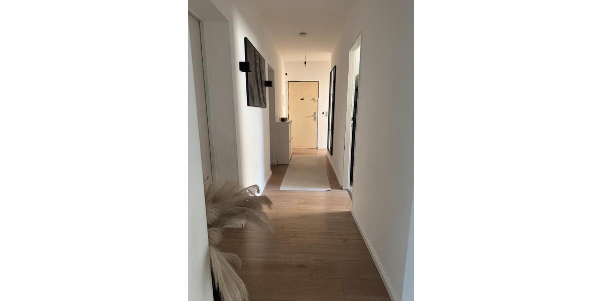 Etagenwohnung Hanau Großauheim - 3 Zimmer, 70 m&sup2;, 1.200&euro; | Angebot:25945225