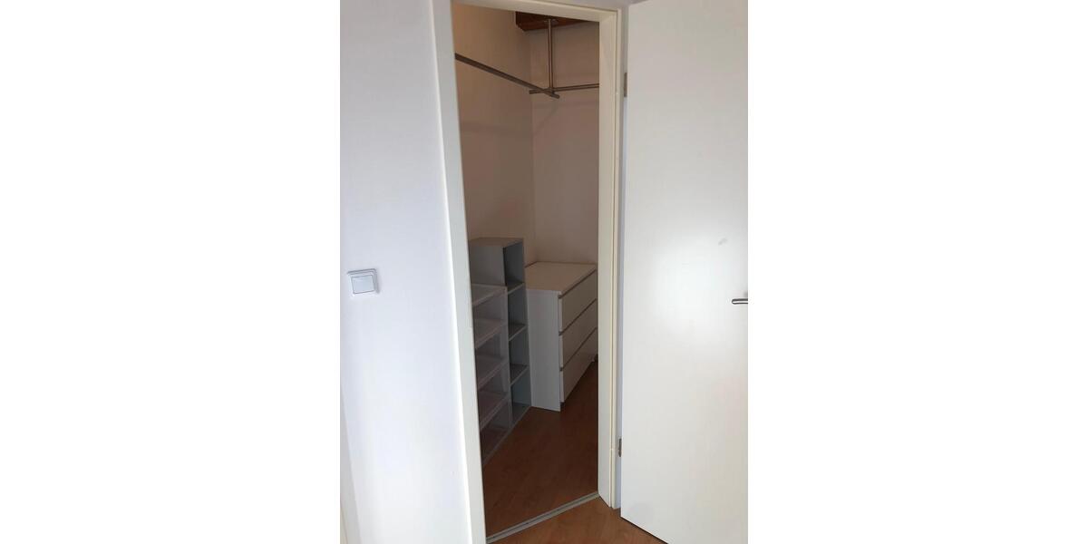 Dachgeschoßwohnung Hanau Kesselstadt - 2 Zimmer, 63 m&sup2;, 730&euro; | Angebot:26295558