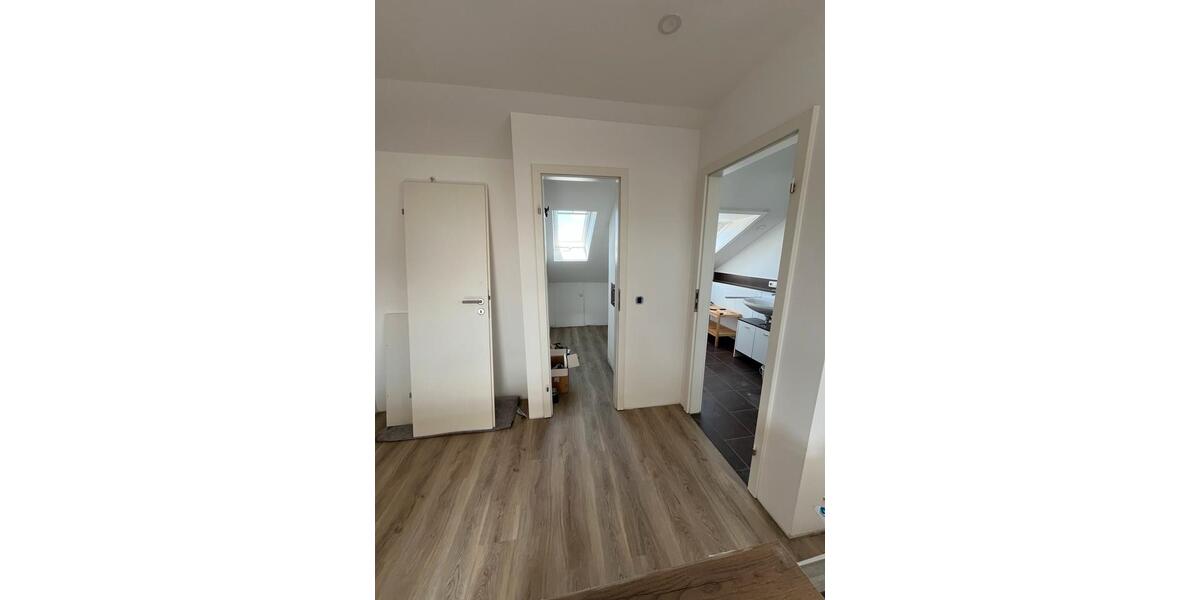 Dachgeschoßwohnung Großostheim - 3 Zimmer, 75 m&sup2;, 800&euro; | Angebot:26323435
