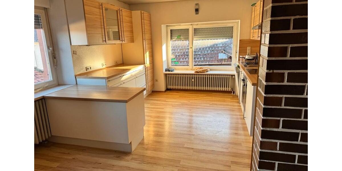 Mehrfamilienhaus, Wohnhaus Erlenbach am Main - 6 Zimmer, 180 m&sup2;, 170.000&euro; | Angebot:26897791