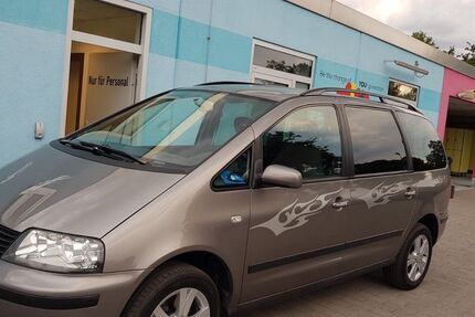 Seat Alhambra 255.000 km 3.500 &euro; Dietzenbach 63128