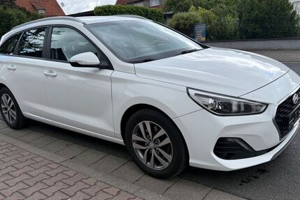 Hyundai i30 210.881 km 7.700 &euro; Rodgau 63110