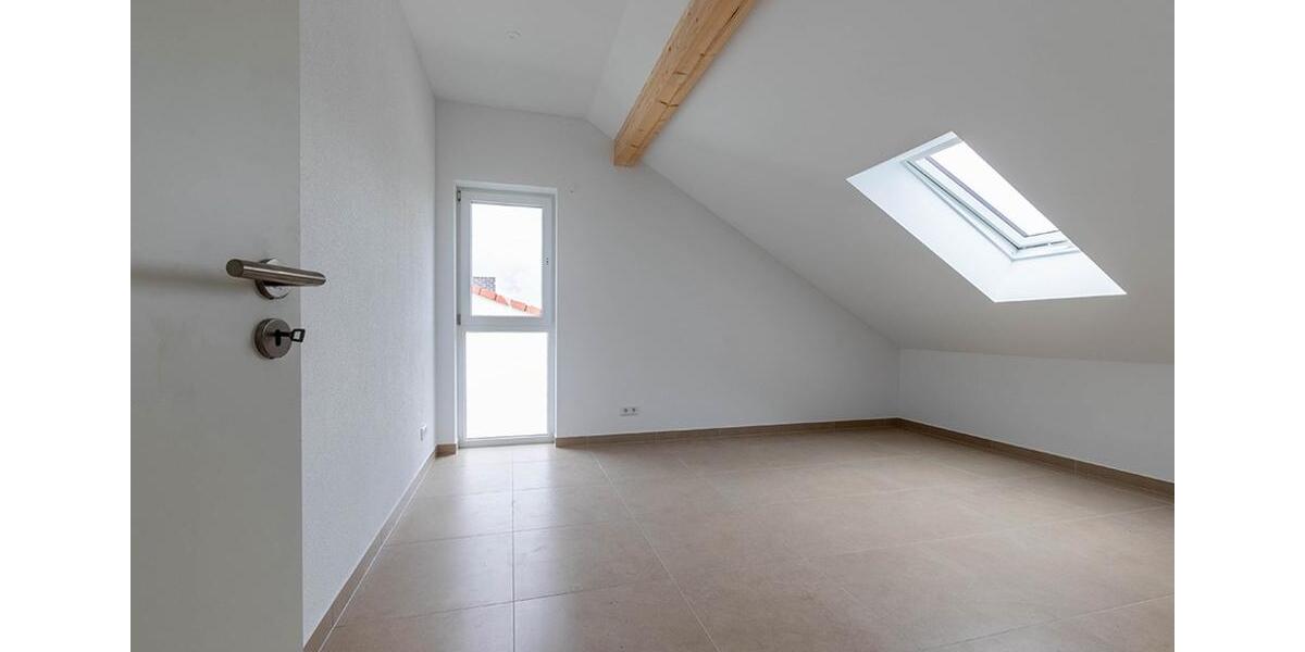 Dachgeschoßwohnung Groß-Umstadt Umstadt - 4 Zimmer, 87 m&sup2;, 1.140&euro; | Angebot:26677535