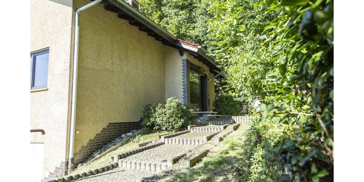 Einfamilienhaus Breuberg-Sandbach Sandbach - 10 Zimmer, 370 m&sup2;, 550.000&euro; | Angebot:25332541