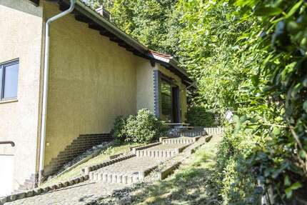 Haus Breuberg-Sandbach Sandbach - 10 Zimmer, 370 m&sup2;, 550.000&euro; | Angebot:25332541