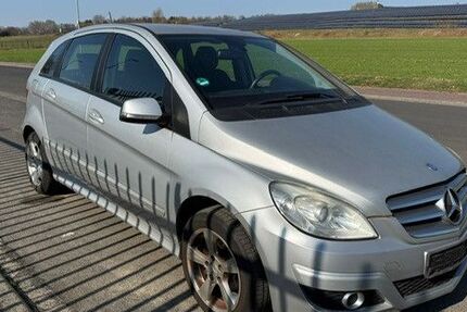 Mercedes-Benz B 170 87.928 km 4.490 &euro; Hanau 63452