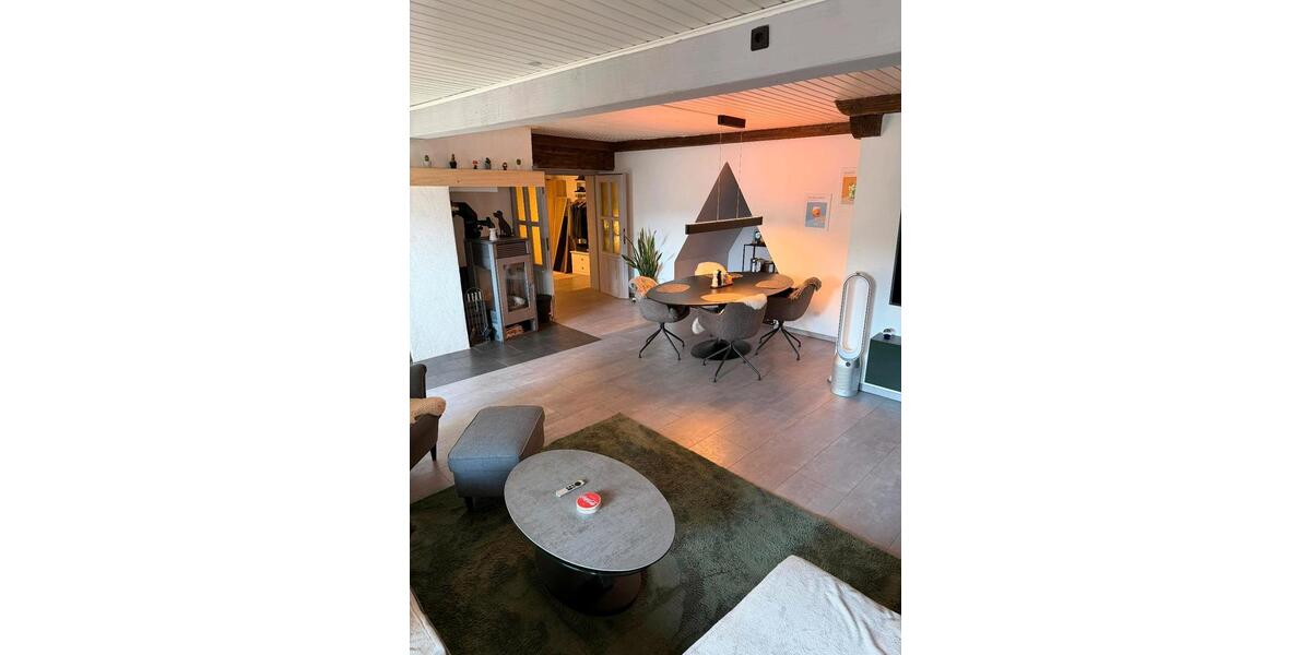 Etagenwohnung Kleinwallstadt - 2 Zimmer, 130 m&sup2;, 1.040&euro; | Angebot:25812654