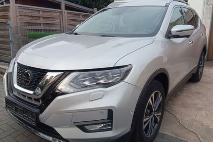 Nissan X-Trail 215.000 km 10.500 &euro; Maintal 63477