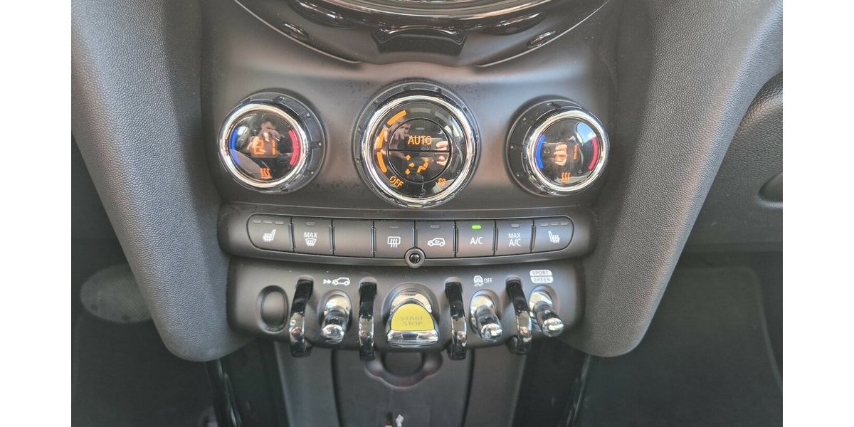 Mini Cooper SE Classic Trim Sportsitze, LED-Scheinwerfe 16.450 km 18.890 &euro; Rodgau 63110