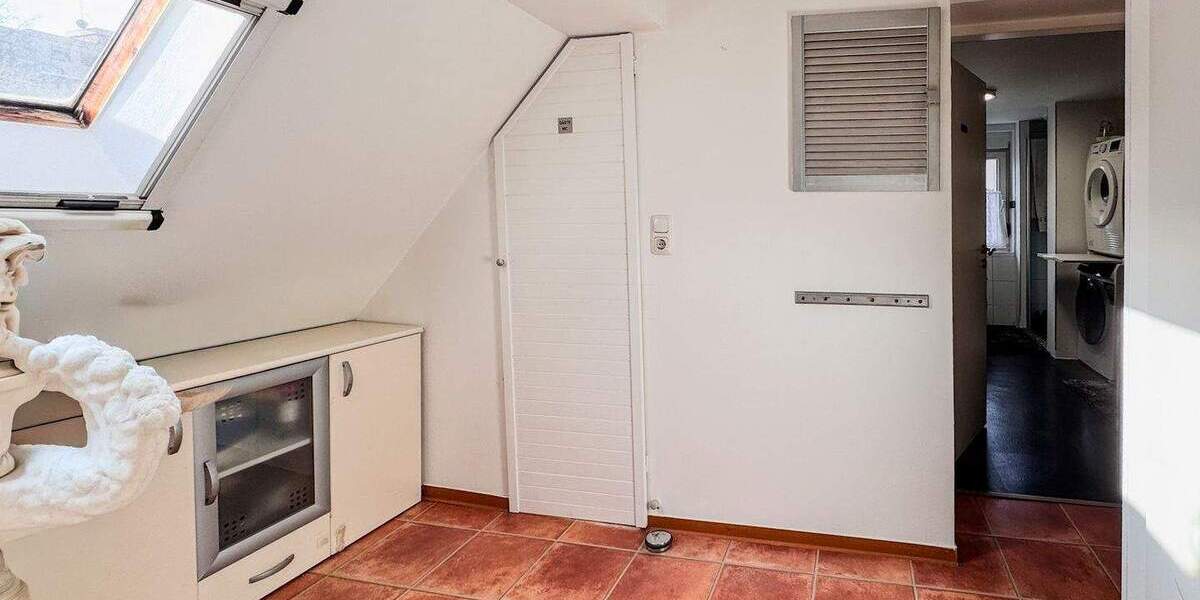 Einfamilienhaus Reinheim - 6 Zimmer, 195 m&sup2;, 475.000&euro; | Angebot:25677957