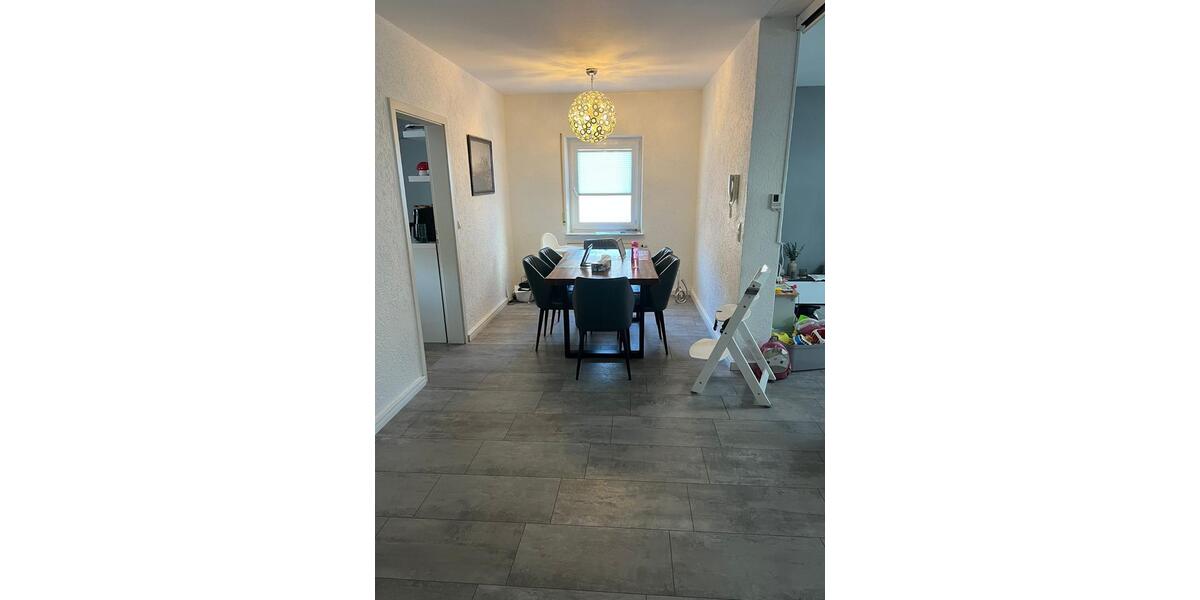 Reihenhaus Mömbris - 5 Zimmer, 175 m&sup2;, 420.000&euro; | Angebot:23808954