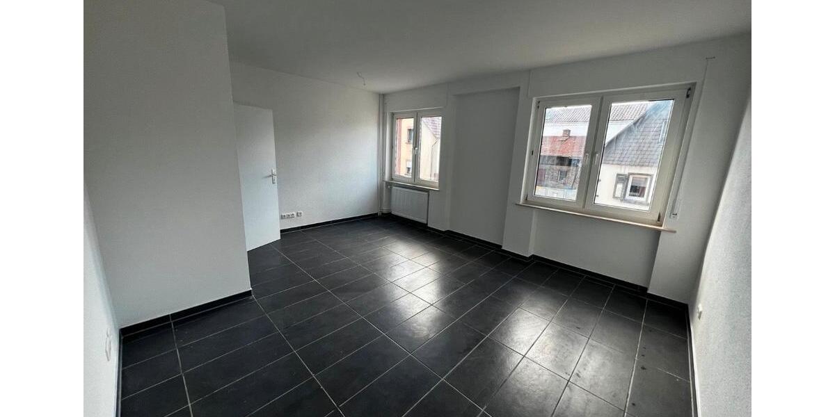 Einfamilienhaus Münster (Hessen) - 9 Zimmer, 195 m&sup2;, 2.175&euro; | Angebot:26591385