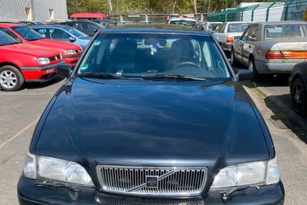 Volvo V70 234.000 km 2.500 &euro; Hanau 63457