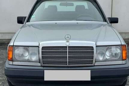 Mercedes-Benz 200 198.000 km 2.800 &euro; Hanau 63452