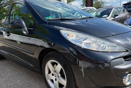 Peugeot 207 218.000 km 1.990 &euro; Mainaschaff 63814