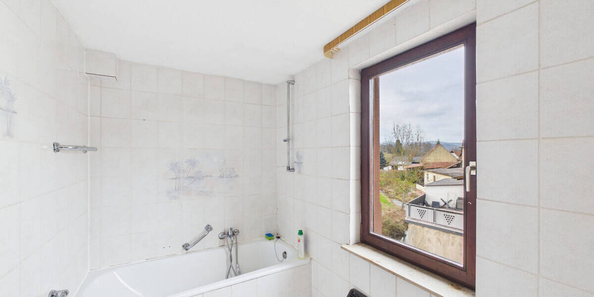 Einfamilienhaus Freudenberg Boxtal - 6 Zimmer, 161 m&sup2;, 179.000&euro; | Angebot:26154825