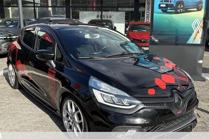 Renault Clio 72.000 km 16.470 &euro; Hanau 63452