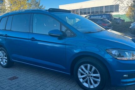 VW Touran 199.990 km 14.499 &euro; Mühlheim am Main 63165