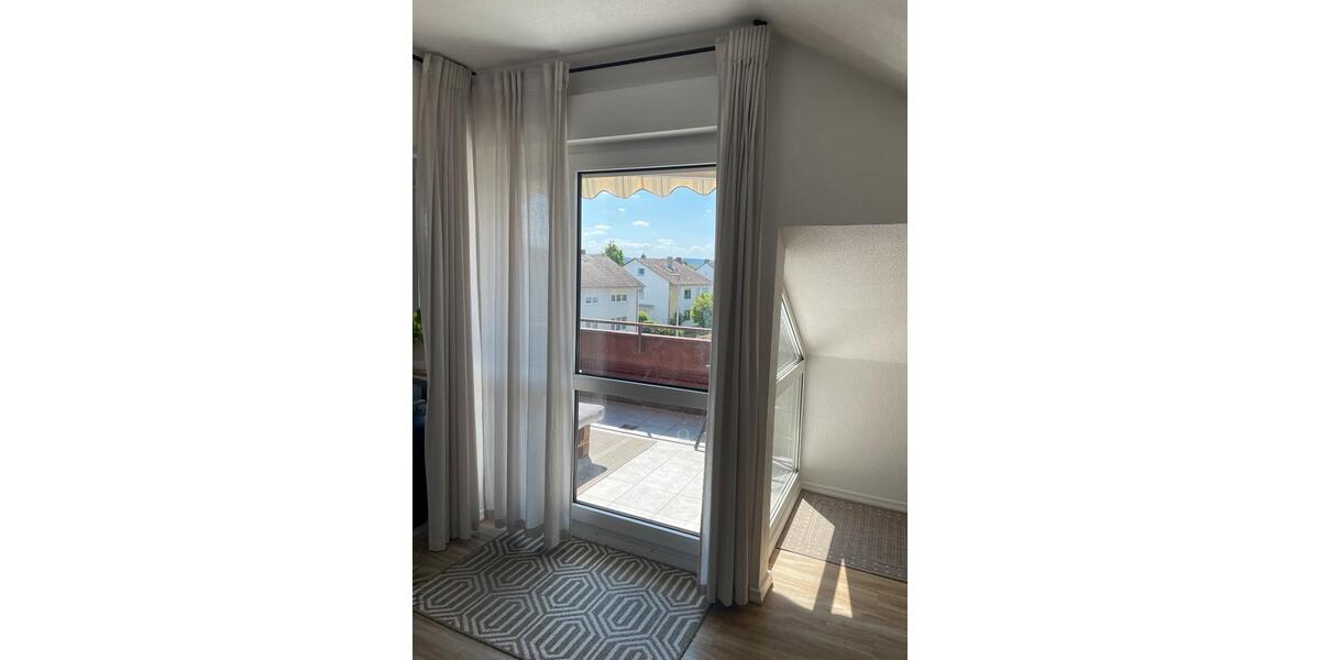 Dachgeschoßwohnung Großwallstadt - 4 Zimmer, 75 m&sup2;, 285.000&euro; | Angebot:27189798