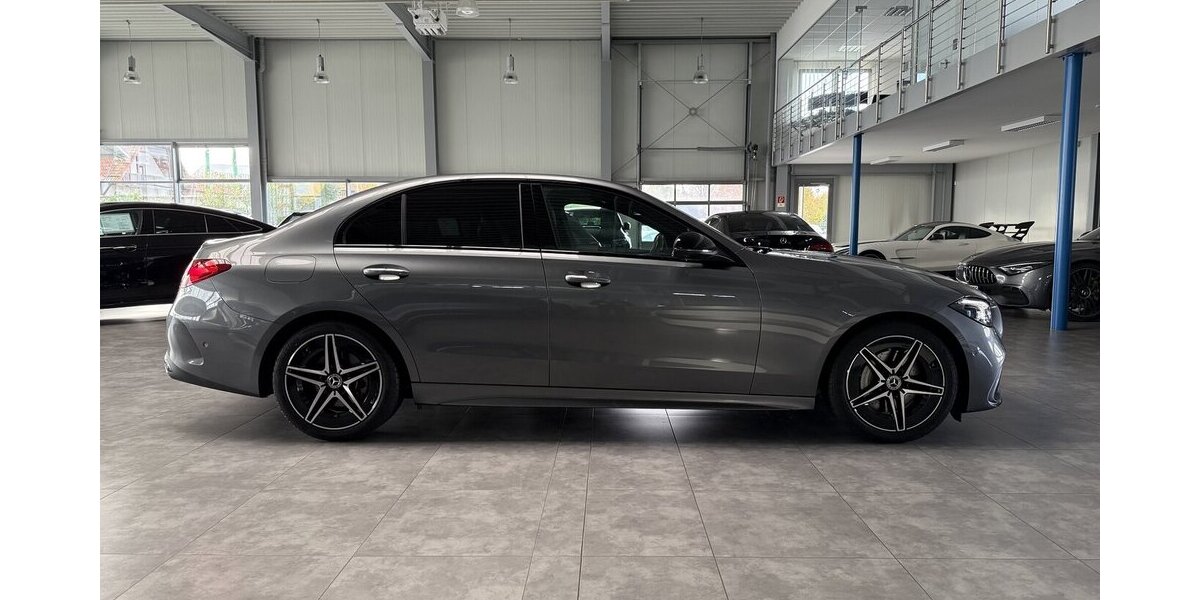 Mercedes-Benz C 200 AMG PREMIUM DISTRONIC-STANDHEIZ.-PANORAMA! 16.170 km 45.849 &euro; Groß-Umstadt 64823