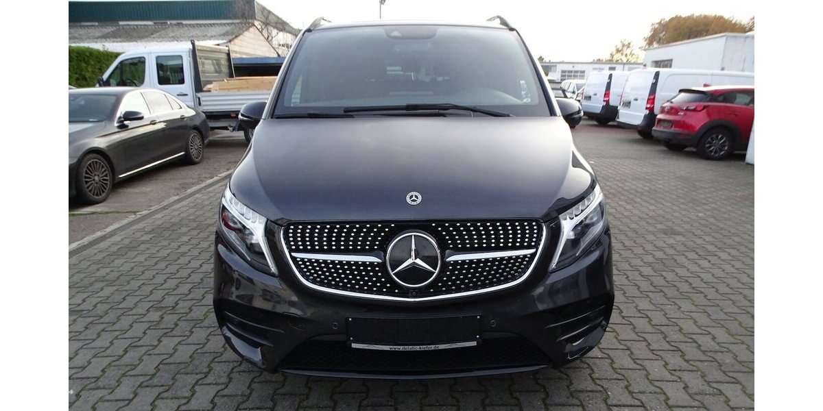 Mercedes-Benz V 300 d 4M lang AVANTGARDE EDITION AMG Line, Stand 61.360 km 56.990 &euro; Rodgau 63110