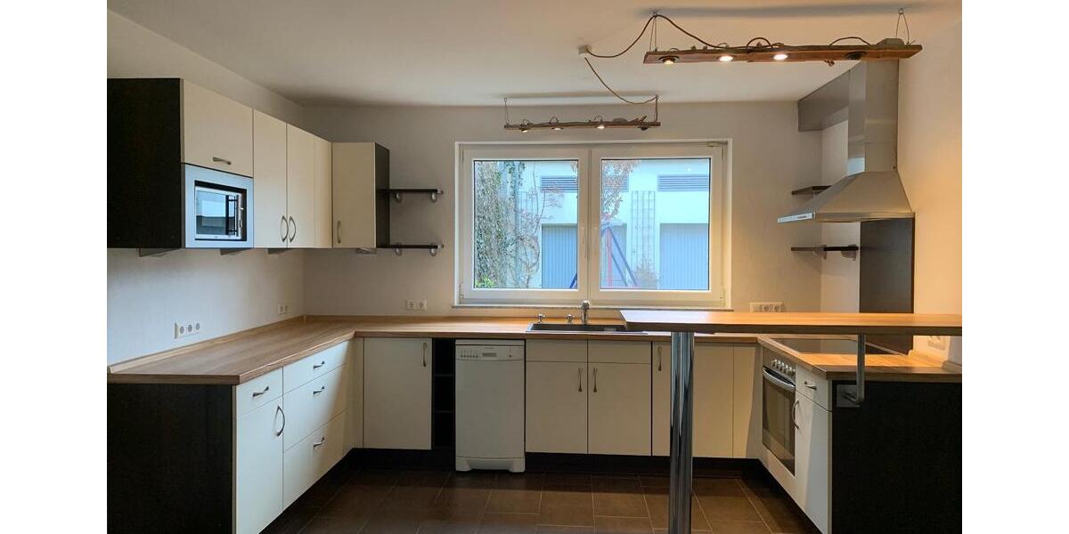 Erdgeschoßwohnung Aschaffenburg Österreicher Kolonie - 4 Zimmer, 104 m&sup2;, 1.500&euro; | Angebot:26278701