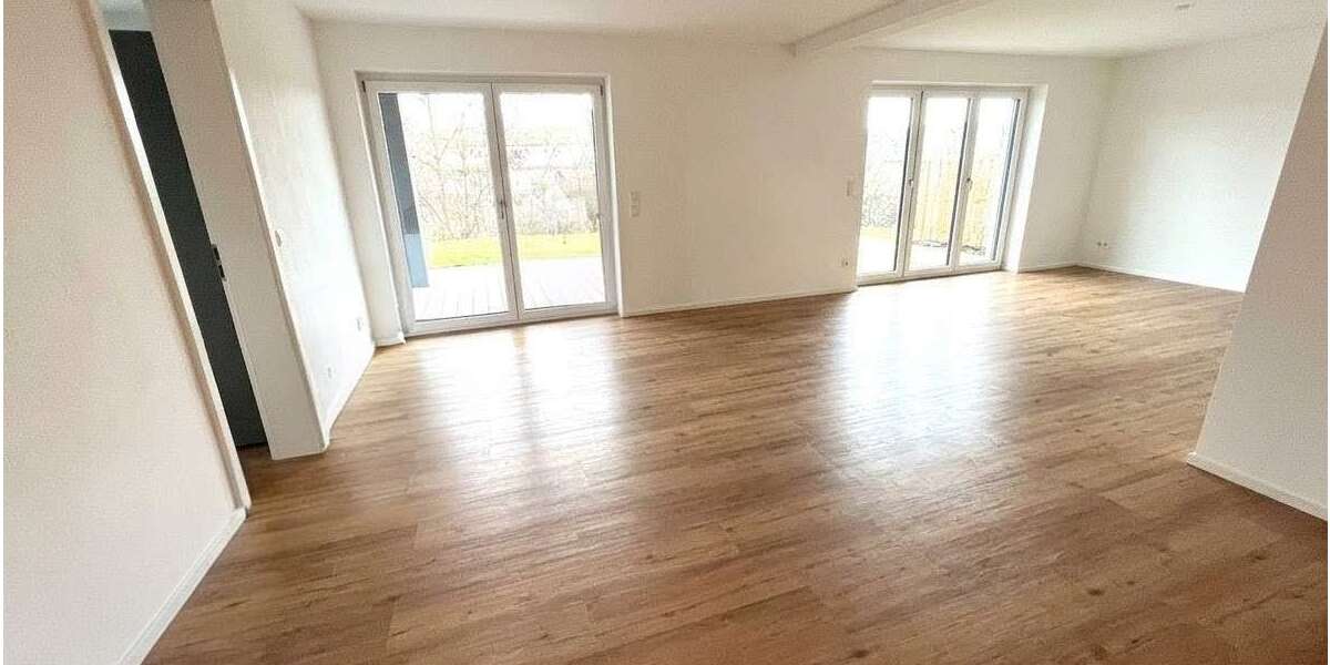 Etagenwohnung Hausen - 3 Zimmer, 109 m&sup2;, 1.100&euro; | Angebot:26176226