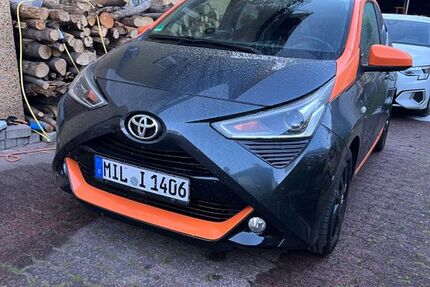 Toyota Aygo (X) 130.000 km 9.000 &euro; Altenbuch 97901