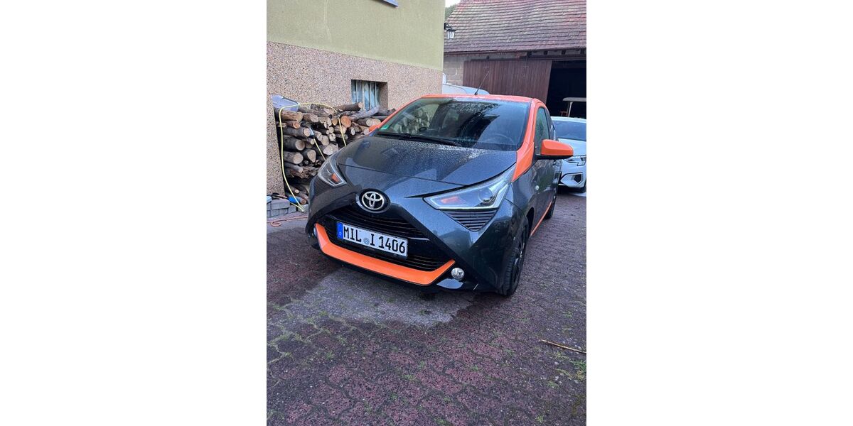 Toyota Aygo (X) 130.000 km 9.000 &euro; Altenbuch 97901
