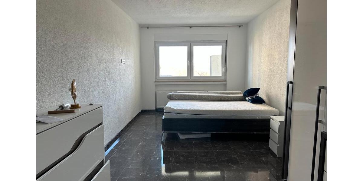 Etagenwohnung Maintal - 2 Zimmer, 70 m&sup2;, 900&euro; | Angebot:25902122