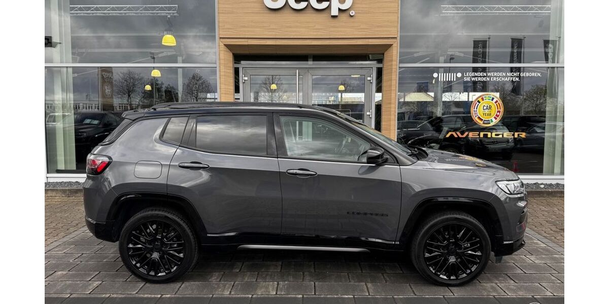 Jeep Compass 17.463 km 25.890 &euro; Aschaffenburg 63741